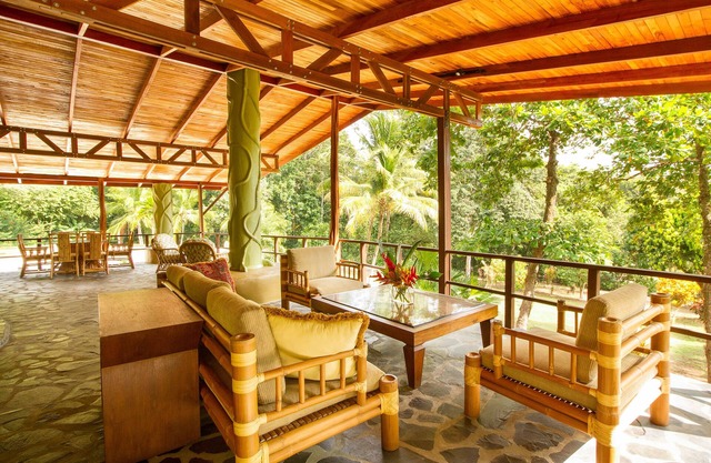 Hermoso 2bdrm 2bath con piscina en retrolavado