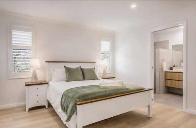 Beautiful 3 bed, 2 bath, located opposite historical Vancouver Arts Centre