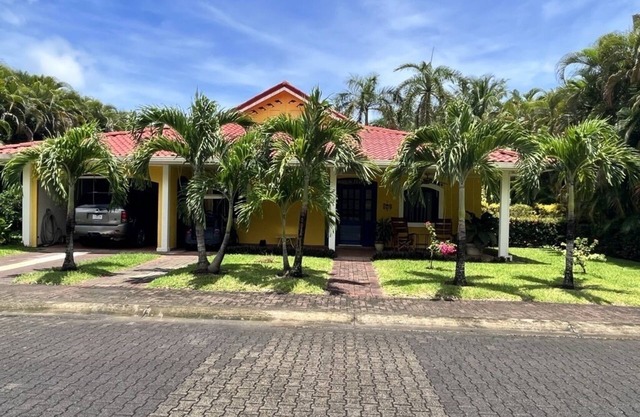 Beautiful 3 Bed/3Bath Home Steps from a Private Beach in Paradise!