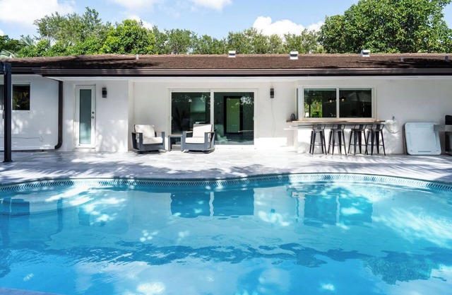 Beautiful 3-bedroom house in Palmetto Bay