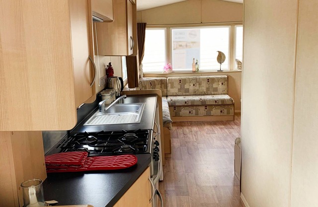Beautiful 3-bedroom Caravan at Mersea Island