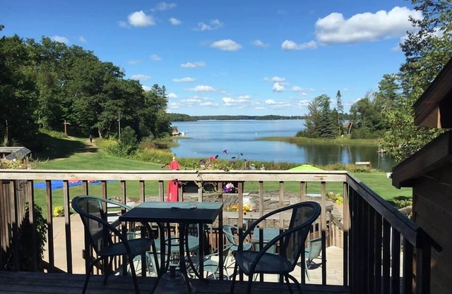 Hermoso apartamento de 3 dormitorios en el lago Namakagon en Lakewoods Resort