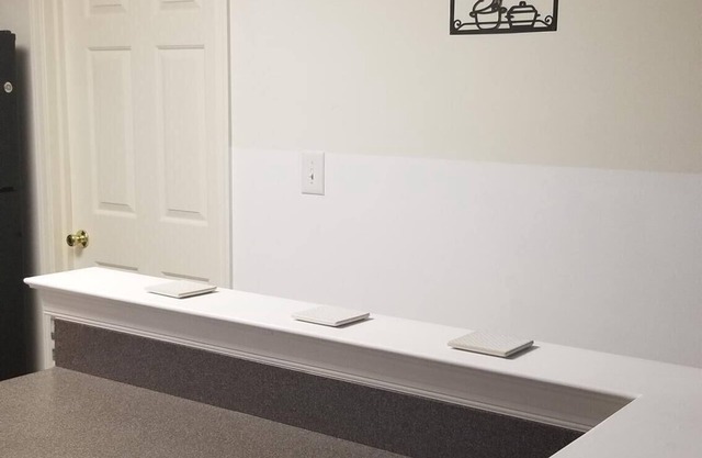 Hermosa casa de 3 dormitorios dentro de Saw Creek Estates cerca de la piscina VIP con conexión Wi-Fi