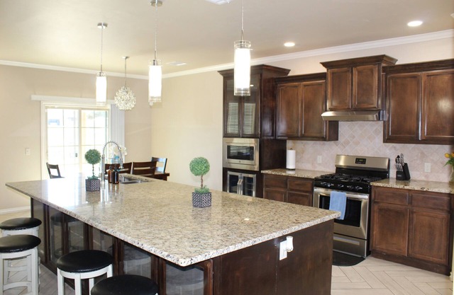 Beautiful 3-bedroom house with Office and Den in fabulous Surrey Hills Yukon, OK