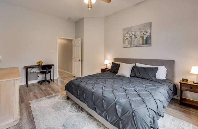 Beautiful 3BR home, Private Pool, Close to Dallas!
