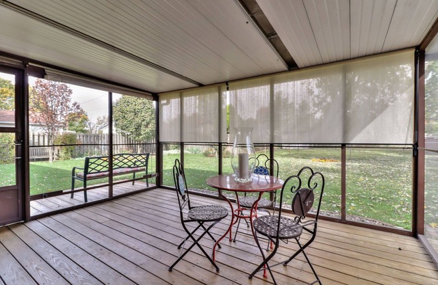 Beautiful 4 bedroom 2 full bathroom close to everything!