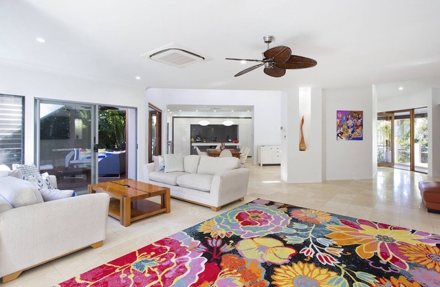 Beautiful 4 bedroom home, private pool and golf cart.