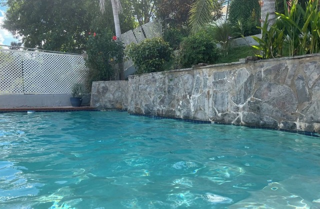 Beautiful 4-bedroom house with Pool, AC, Solar and WiFi in amazing San Juan