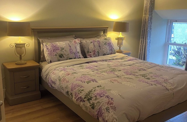 Beautiful 4 bedroom selfcatering apartment in Silvermines