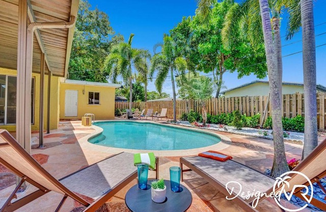 Beautiful 4 BR with Private Heated Pool