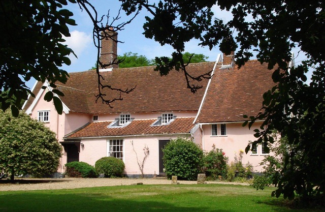 Beautiful, 5 bedroom country residence surrounded by Suffolk countryside