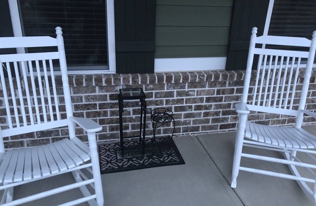 Beautiful 5 bdrm, 3 bthrm, centrally located home