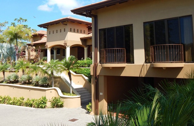Hermosa villa de 5 dormitorios con piscina privada