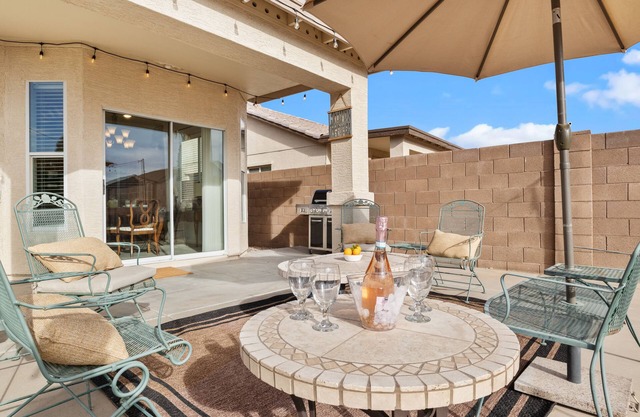 Spring Training Special. Spacious 4 bedroom/Big backyard in Surprise