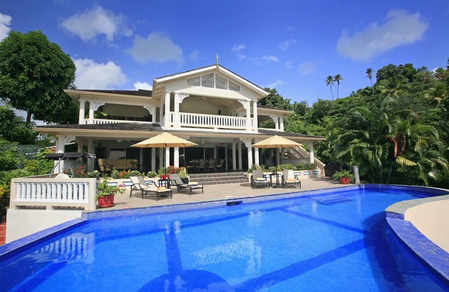 Beautiful 5-Bedroom Villa Ashiana in Marigot Bay