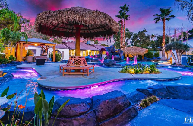 Beautiful 7BD/5BA Rare Villa Near Vegas Strip-3.5mi