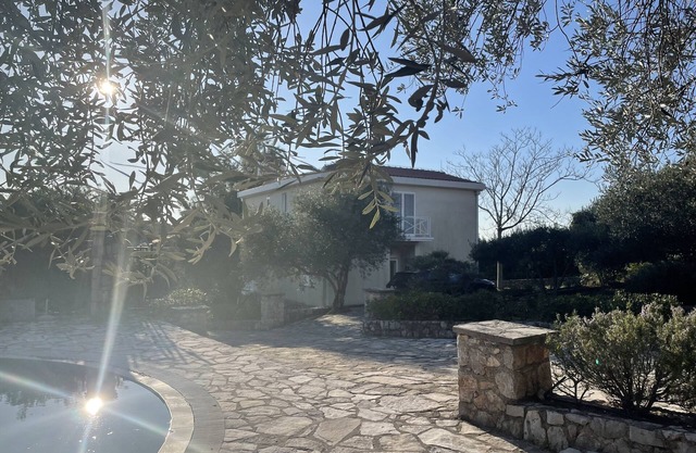 Beautiful Adriatic Villa with Pool - 10 minute stroll to beach