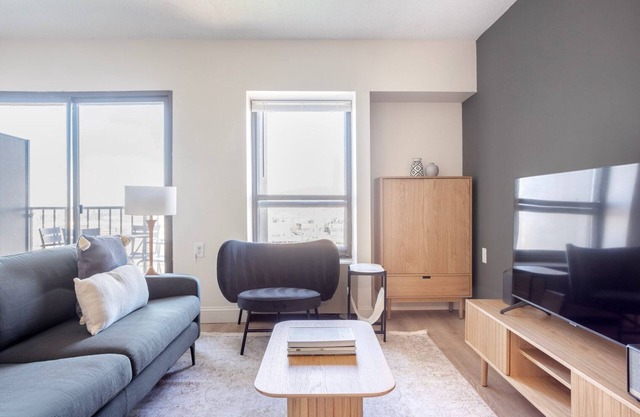 Beautiful Allston 1BR, nr Boston U & Green Line, by Blueground