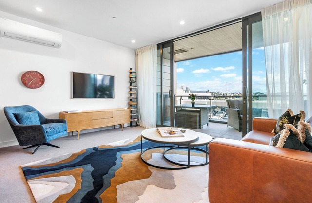 Beautiful and bold 1 bed retreat