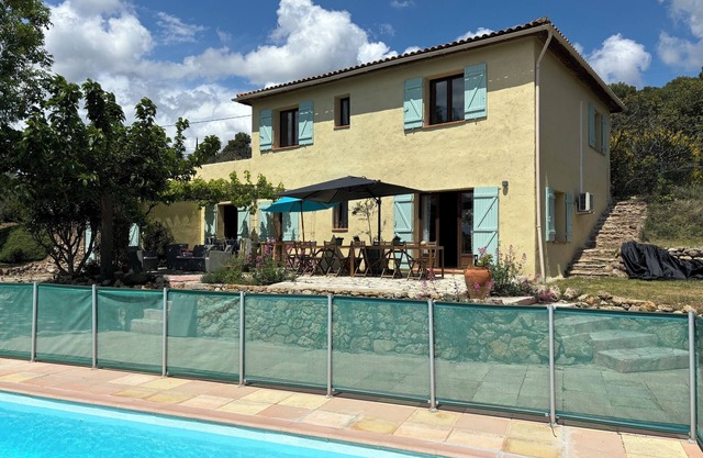 Beautiful and Comfortable Villa in Provence
