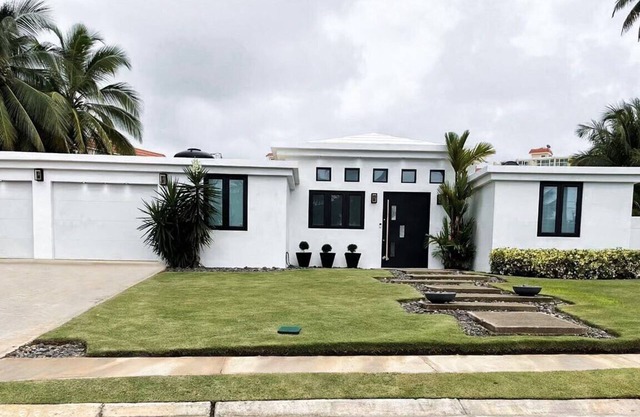 Hermosa y cómoda residencia de playa ...