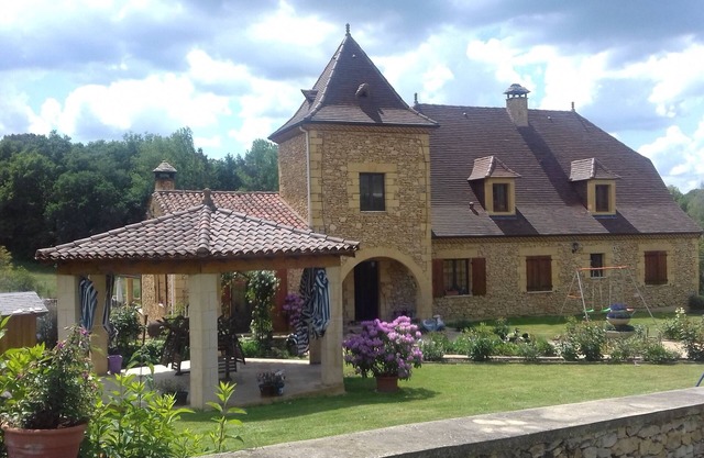 Hermosa y grande casa de campo en el corazón del Périgord Noir