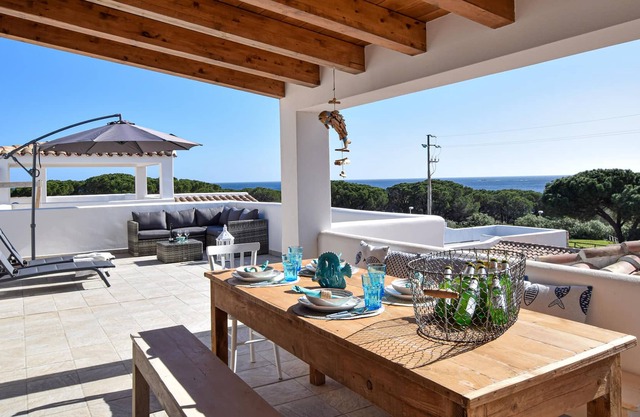 Alojamiento de 2 habitaciones en Baia Sant'Anna
