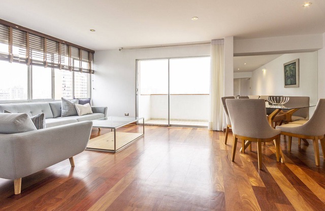 Hermoso y recientemente remodelado condominio en el corazón de Miraflores