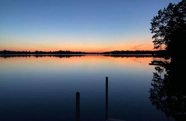 Hermosa y un lago privado Inicio En Lago de abedul