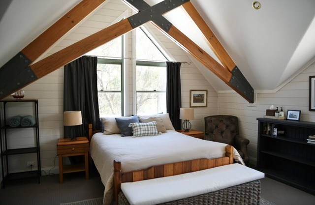 Beautiful and spacious family friendly country escape!