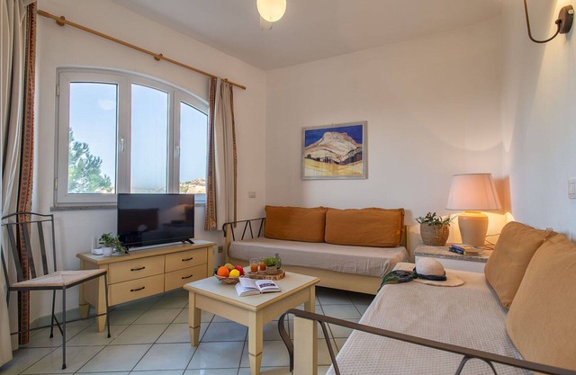 Precioso apartamento con piscina, WIFI, A/C, TV, terraza, mascotas permitida y aparcamiento