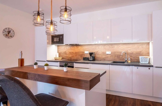 Acogedor apartamento para 5 personas con WIFI, TV, terraza, mascotas permitida y aparcamiento