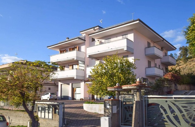 Hermoso apartamento en Badolato Marina