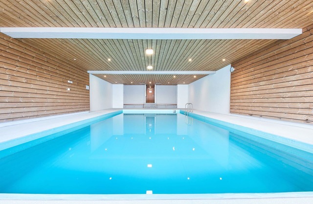 Bonito apartamento para 4 personas con WIFI, piscina, balcón y aparcamiento