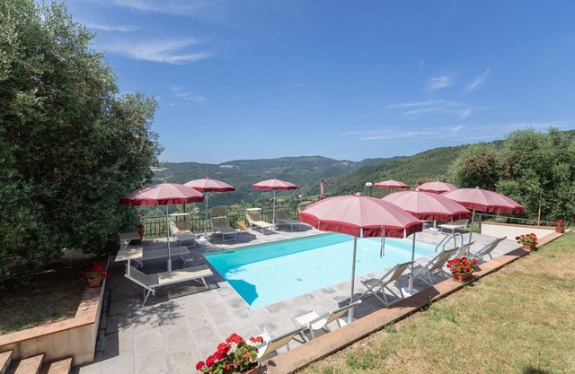 Bonito apartamento con piscina, WIFI, TV, mascotas permitida, vista panorámica y aparcamiento