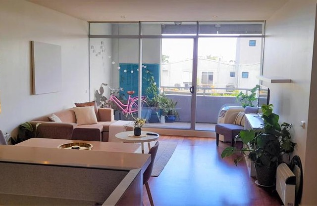 beautiful apartment 100mts near the beach in Port Melbourne
