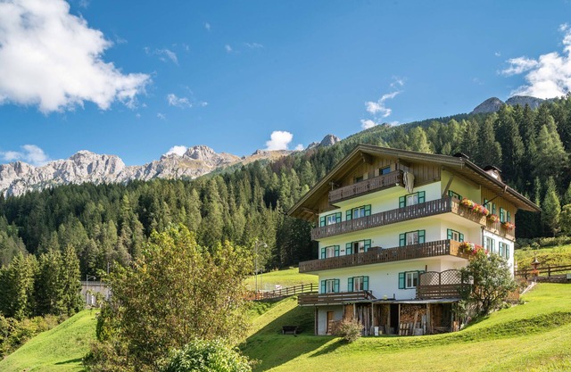 Precioso apartamento "Appartamento Latemar" con vistas a la montaña, vistas al lago