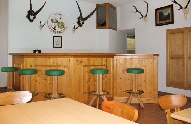 Precioso apartamento para 28 personas con WIFI, TV, patio y aparcamiento