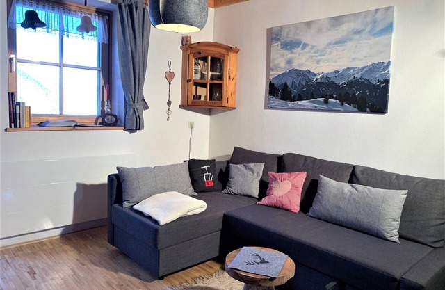 Beautiful apartment with terrace and garden, mountain view, 50 m to the elevator