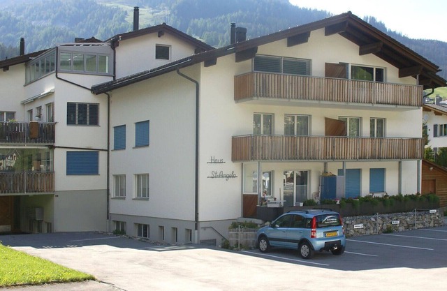 Bonito apartamento para 5 personas con WIFI, TV, balcón y aparcamiento