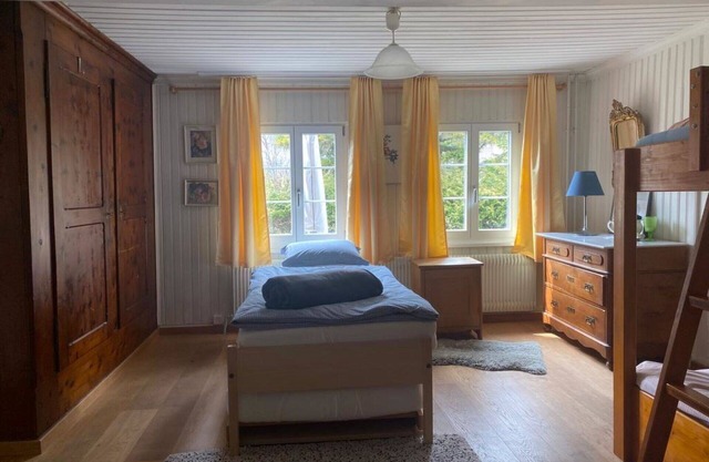 Beautiful apartment for 7 guests with WIFI, TV and parking