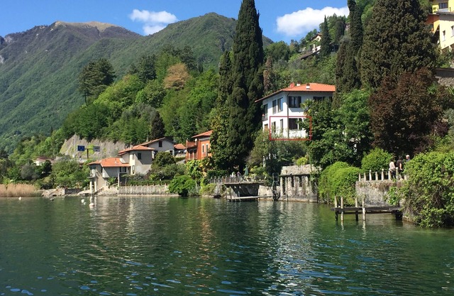Hermoso apartamento en el lago de Lugano con terraza privada junto al lago
