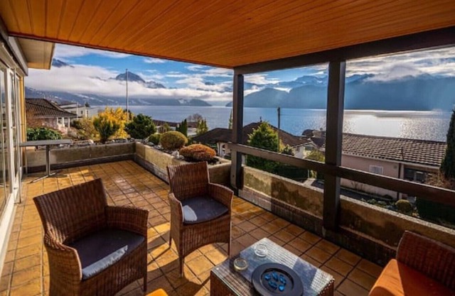 Beautiful apartment right on the lake / Lake Lucerne / Lake Lucerne