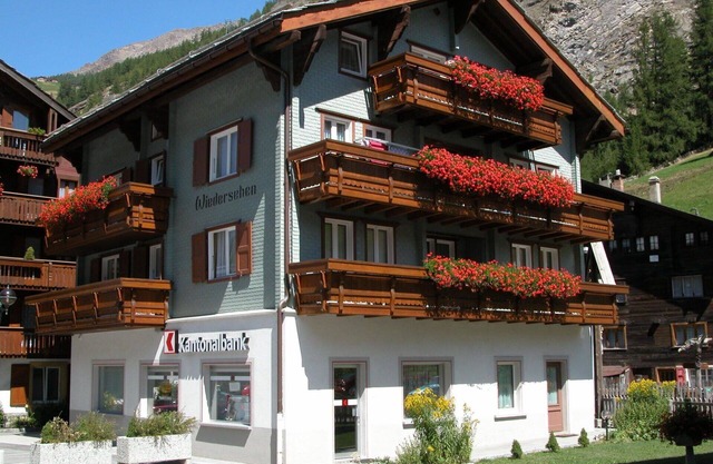 Beautiful apartment for 6 guests with WIFI, TV and balcony