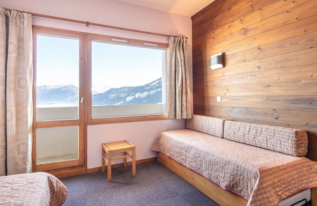 Bonito apartamento para 3 personas con WIFI, TV, terraza, mascotas permitida y aparcamiento