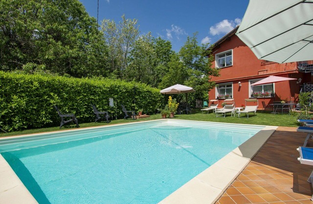 Bonito apartamento con piscina, WIFI, TV, terraza, mascotas permitida y aparcamiento