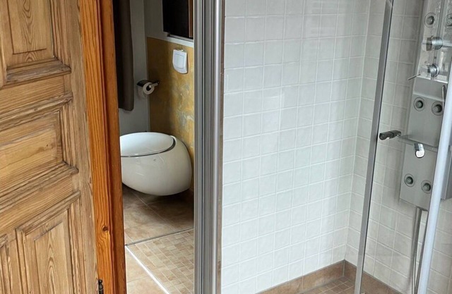 Acogedor apartamento para 4 personas con WIFI, TV, balcón y aparcamiento