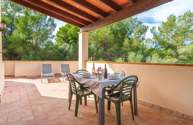 Bonito apartamento para 4 personas con A/C, WIFI, TV, terraza y aparcamiento