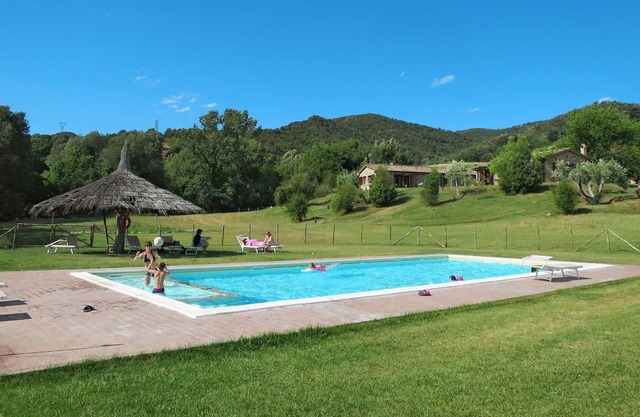 Precioso apartamento para 4 personas con piscina, WIFI, TV, patio, mascotas permitida y aparcamiento