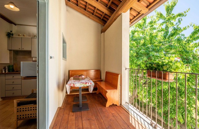 Hermoso apartamento para 6 personas con WIFI, TV, terraza, mascotas permitida y aparcamiento